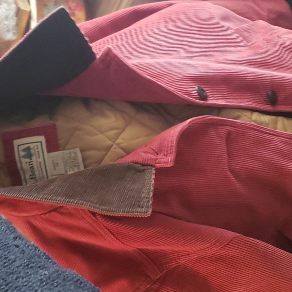 Like New LL BEAN BEAUTIFUL CORDORY DARK SHADE OF CORAL 2X - Picture 2 of 10